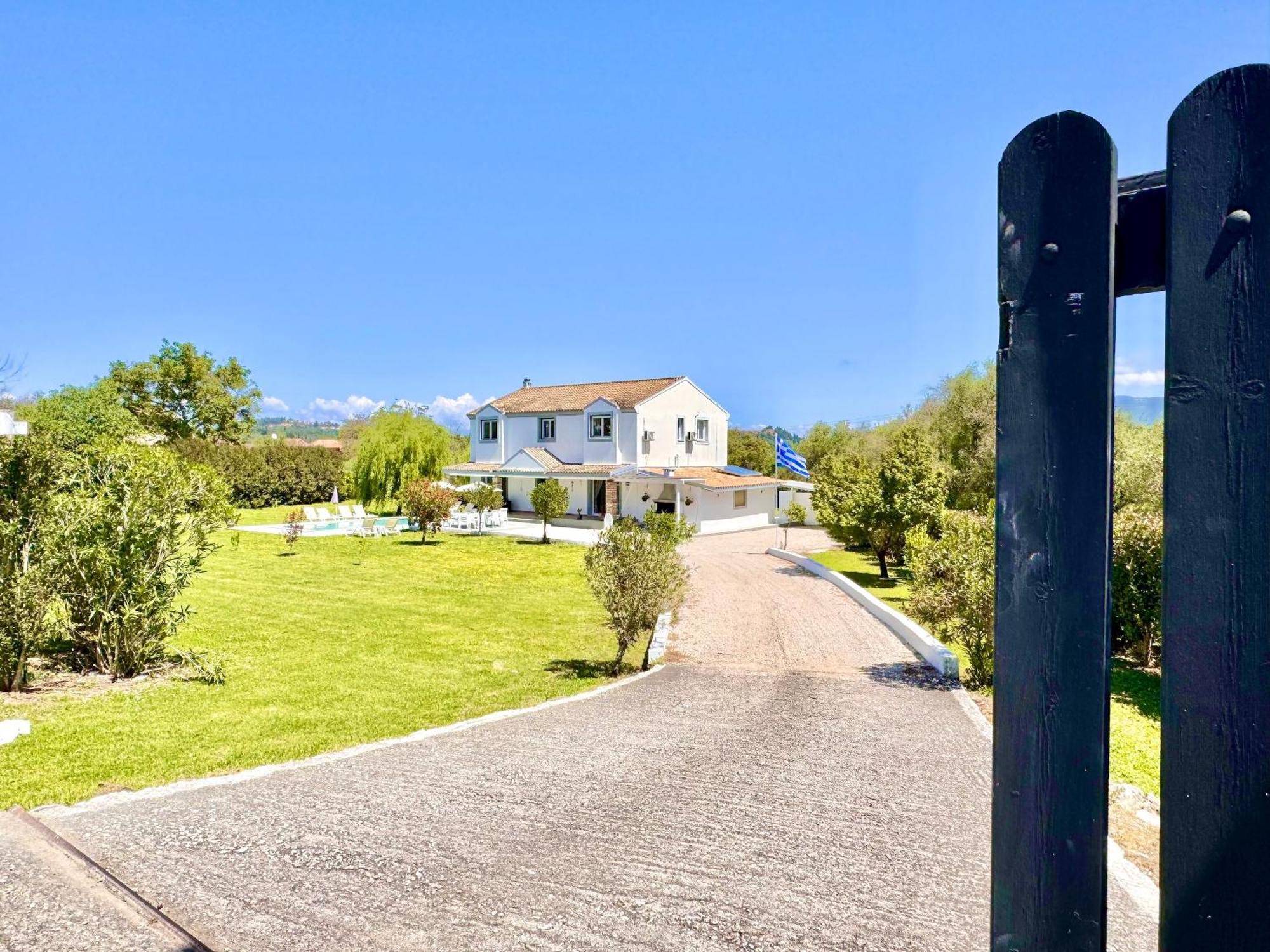 Villa Rubina Sidari With Private Pool By Dadovillas Velonádes Buitenkant foto